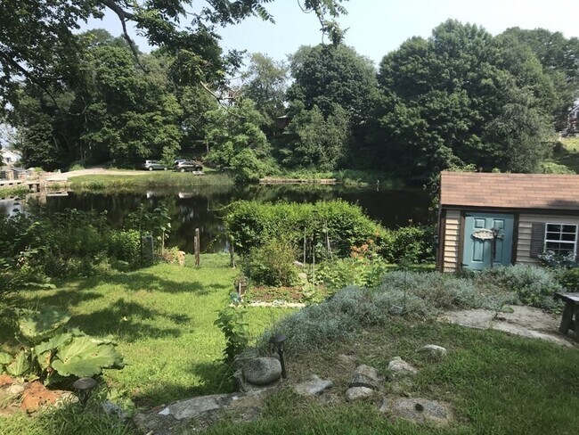 Foto del edificio - 25 1/2 King St