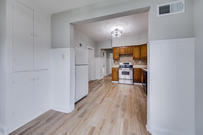 Foto del edificio - 6228 W Berenice Ave