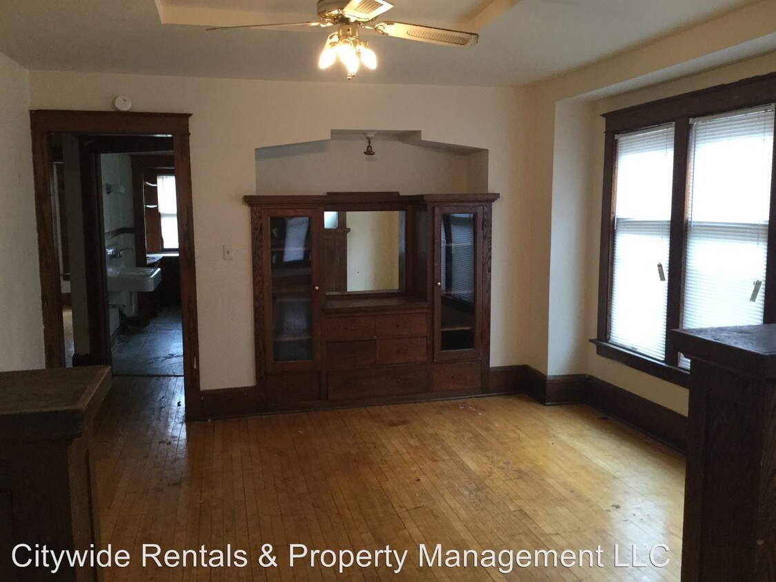 Primary Photo - 2856 N 37th St