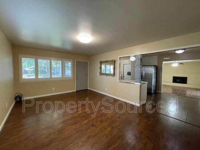 Building Photo - 2700 Hemminger Way