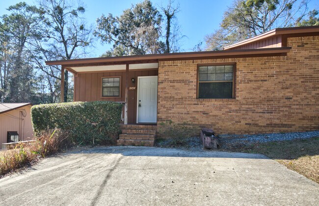 Foto del edificio - 2454 Wren Hollow Dr