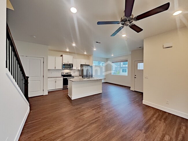 Building Photo - 33088 Naches Peak Ln