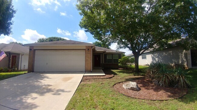 Bulverde Creek beauty ready for move-in! - Bulverde Creek beauty ready for move-in! House