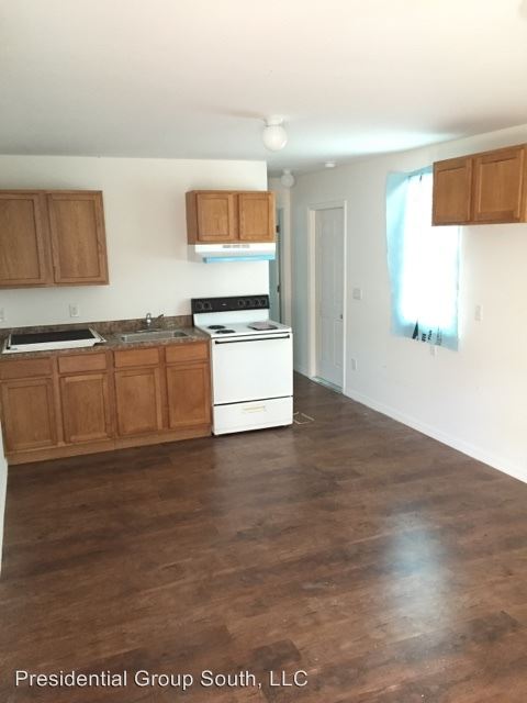 Building Photo - 3429 Walker Rd