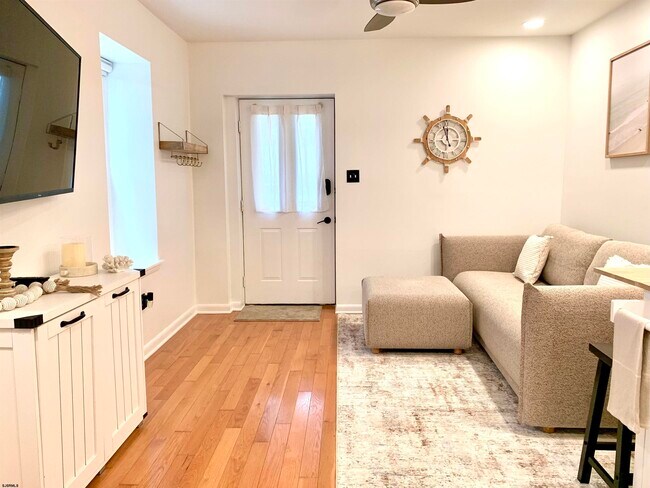 Foto del edificio - 9706 Ventnor Ave