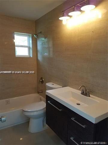 Foto del edificio - 5620 Freedom St