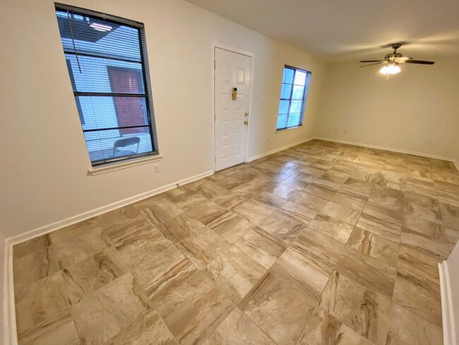 Foto del edificio - Willows Apartments