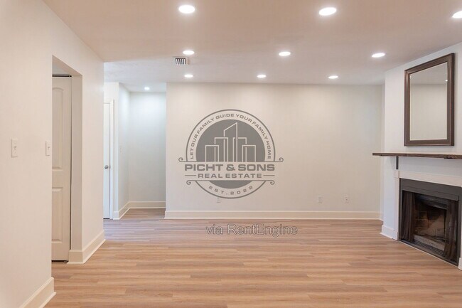 Foto del edificio - 2781 Grantham Ln
