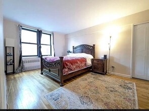 Building Photo - 1270 E 51st St