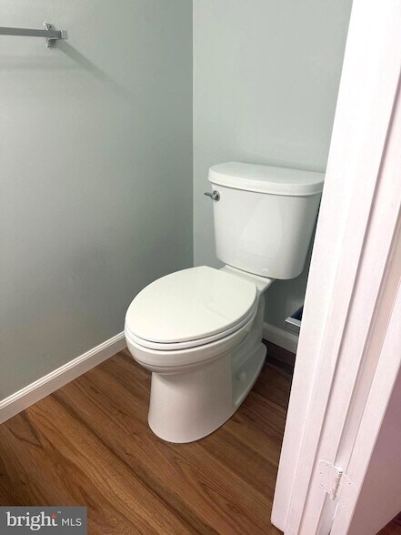 Building Photo - 1 Crotona Ct