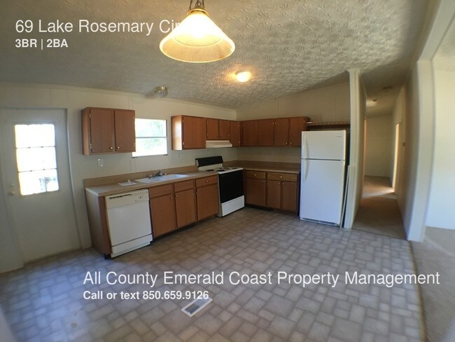 Foto del edificio - 69 Lake Rosemary Cir