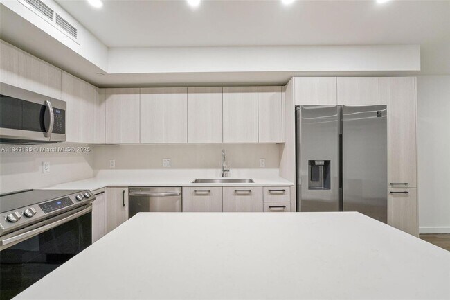 Foto del edificio - 1500 Bay Rd