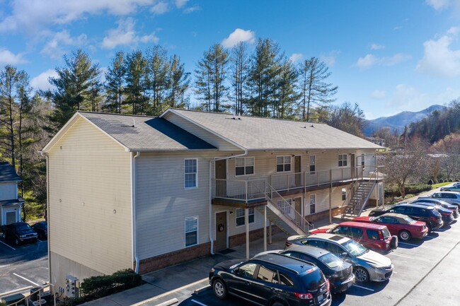 2-Bedroom Side - The Maples of Cullowhee