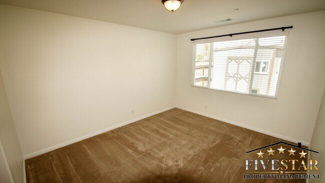 Building Photo - 9512 Aphrodite St