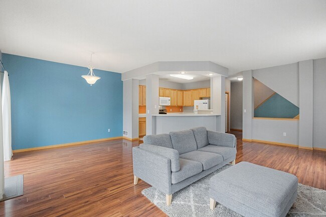 Foto del edificio - 207 Christenson Way NE