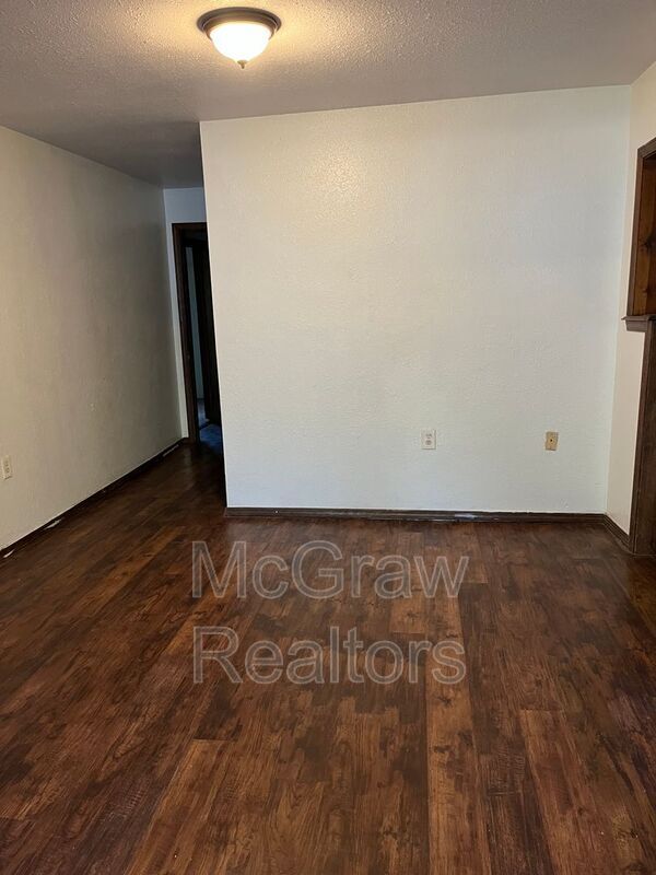 Foto del edificio - 522 E 7th St