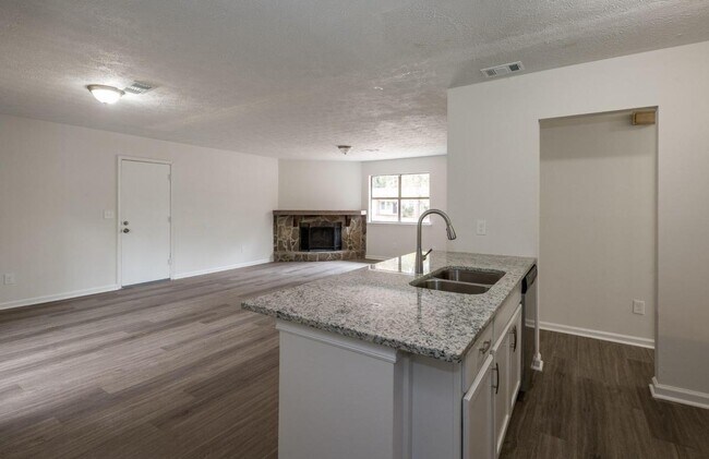 Building Photo - 9250 Woodgreen Way