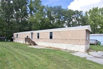 Building Photo - 340 Towler St