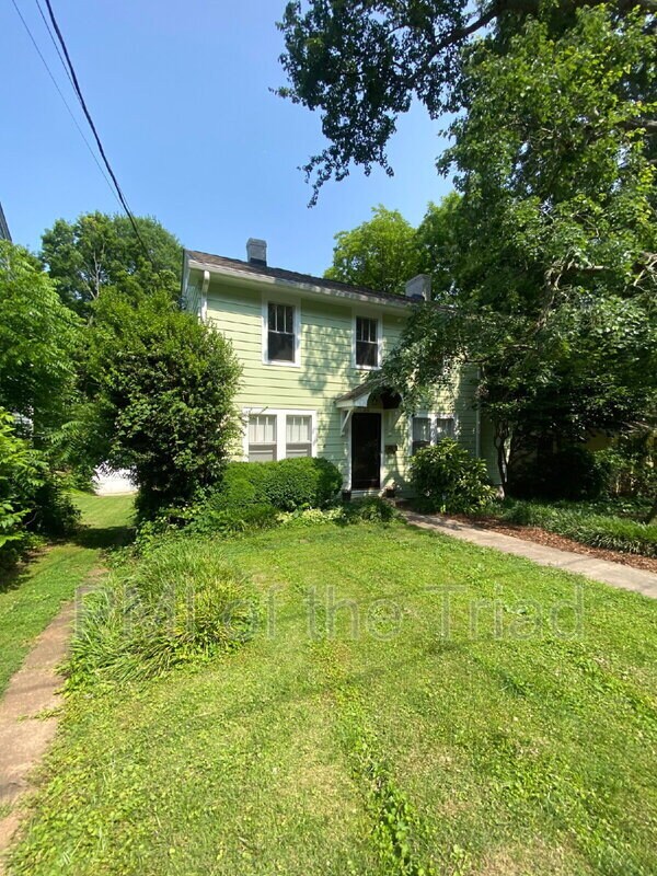 Primary Photo - 419 S Sunset Dr