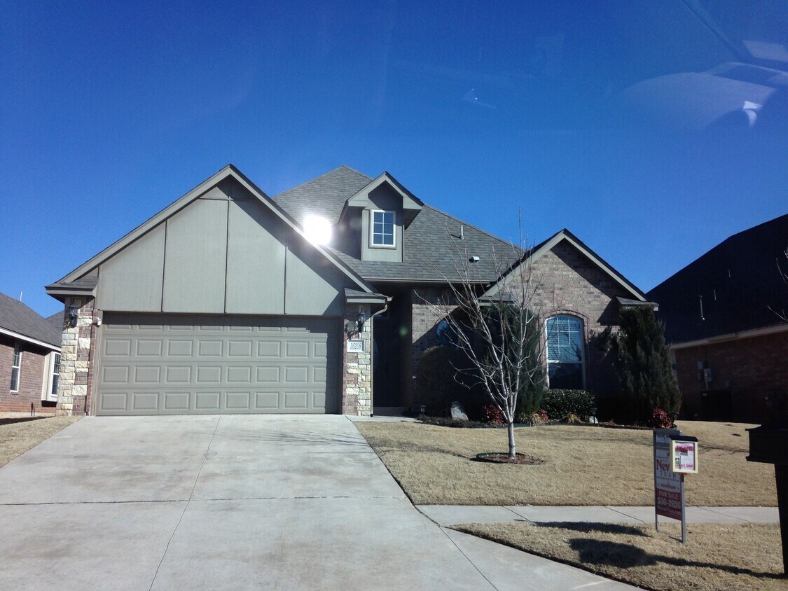 Gated Addition - 3 Bed 2 Bath 2 Car Garag... - Gated Addition -  3 Bed 2 Bath 2 Car Garag...