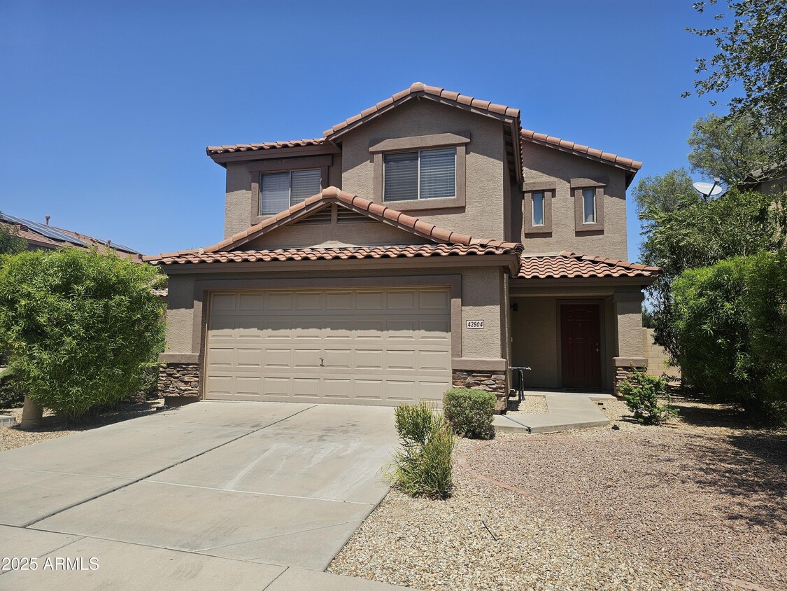Foto principal - 42804 W Sunland Dr