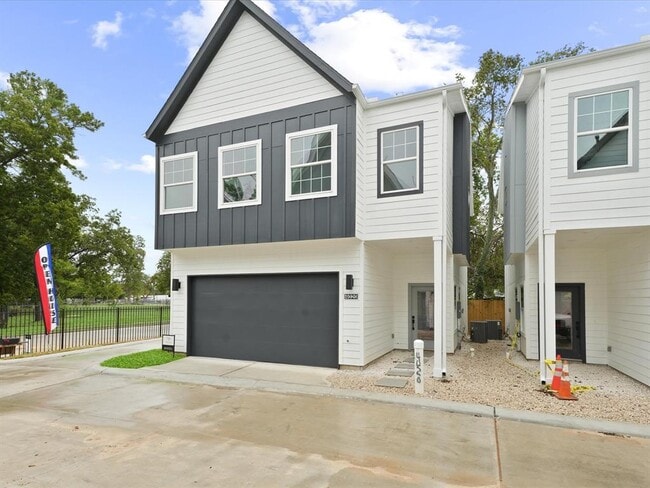 Building Photo - 4026 Northfield Ln