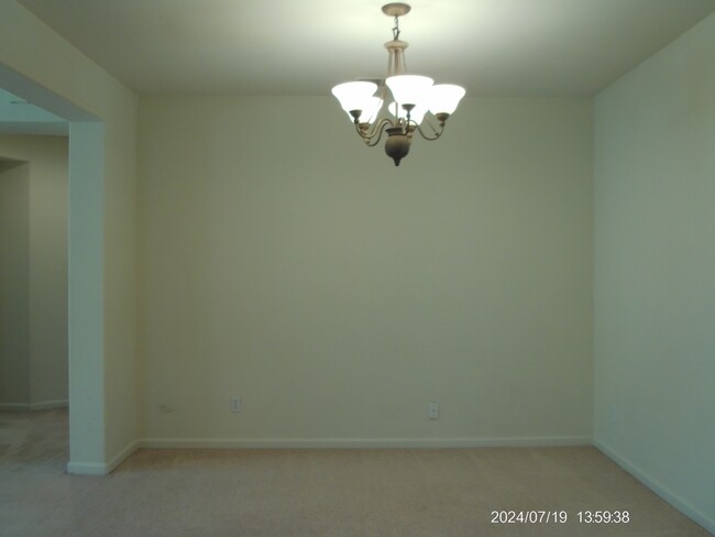 Building Photo - 1735 Cattail Dr