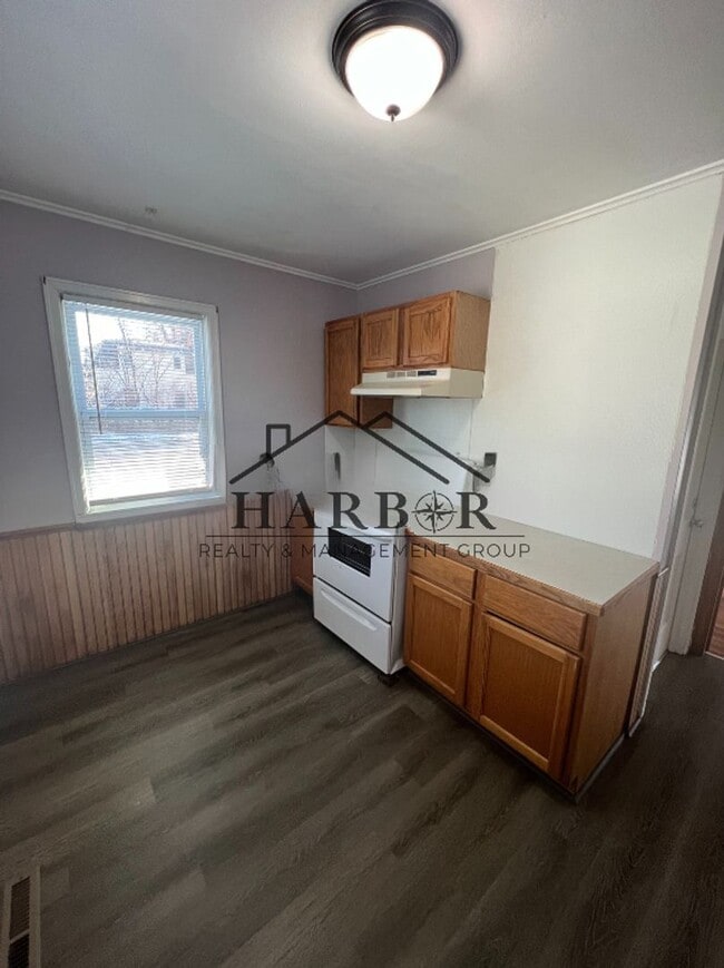 Foto del edificio - 1300 2nd Ave SW