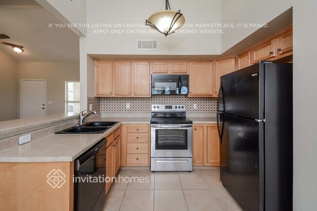 Building Photo - 20609 N 21st Ave