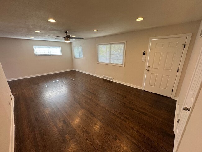 Photo - 1186 Rosemary St House