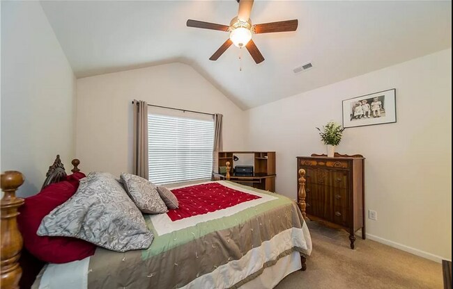 Foto del edificio - 2411 Hartfield Cir