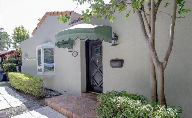 Foto del edificio - 3050 Alton Rd