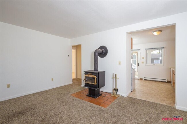 Foto del edificio - 2BD | 2BA Nestled on a Cul-De-Sac