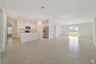 Building Photo - 4022 San Clemente Ct