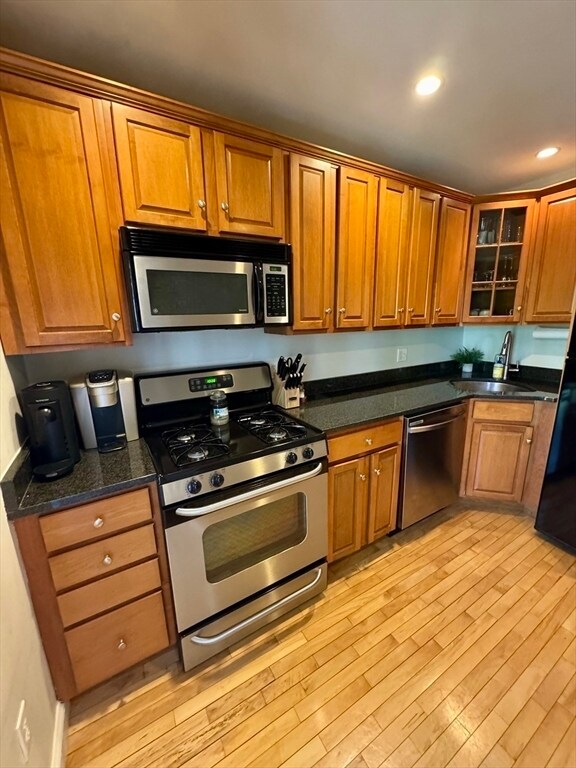 Foto del edificio - 762 E 6th St