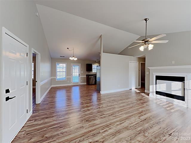 Foto del edificio - 3009 Laurel Creek Ln