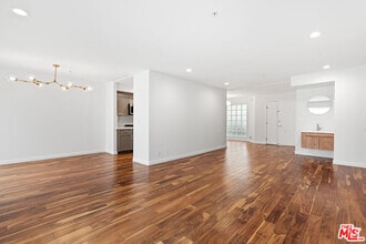 Building Photo - 1817 Selby Ave