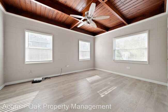 Building Photo - 1 br, 1 bath House - 109 Roberson St  Apt B