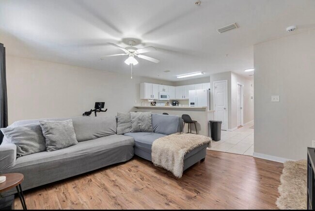 Foto del edificio - 17 Shell Ave SE