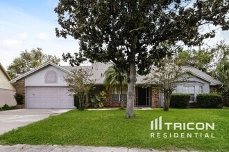 Building Photo - 792 Silversmith Cir
