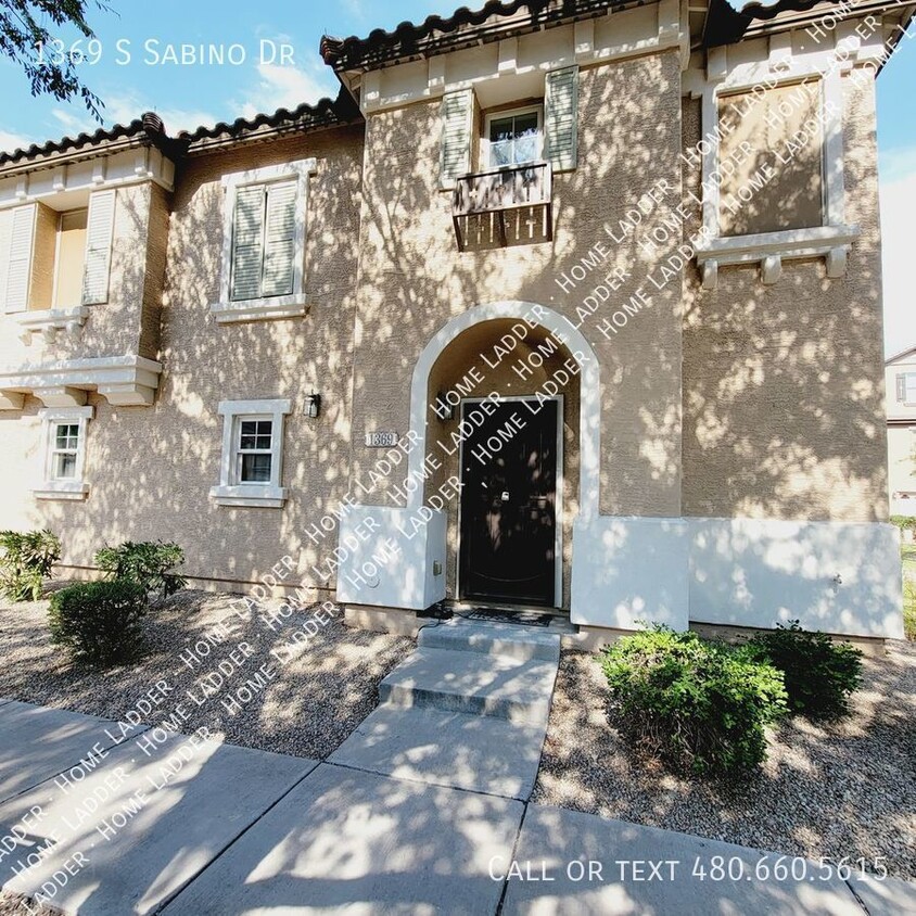 Primary Photo - Coming Soon! Beautiful 3 bedroom Townhome ...