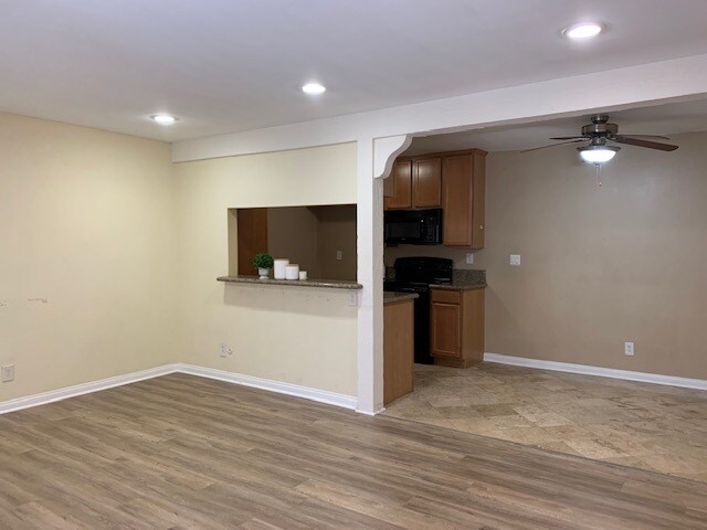 Foto del edificio - 1127 Sepulveda Blvd