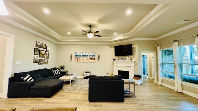 Building Photo - 6947 Osprey Dr