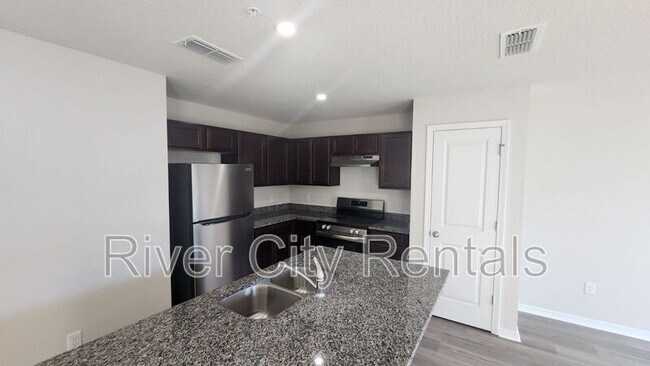 Foto del edificio - 6541 Sweetbay Ln