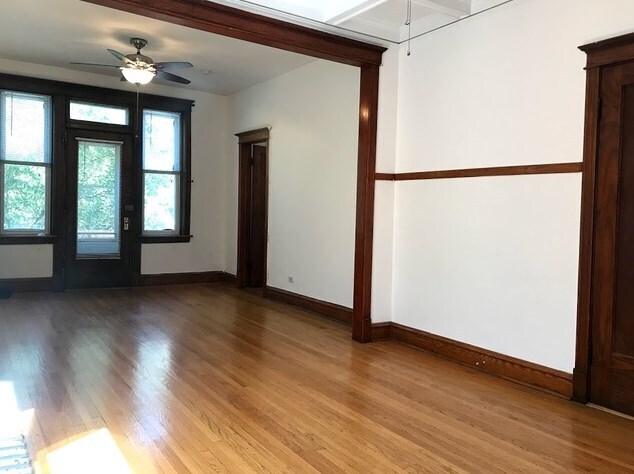 Building Photo - 955 N Oakley Blvd