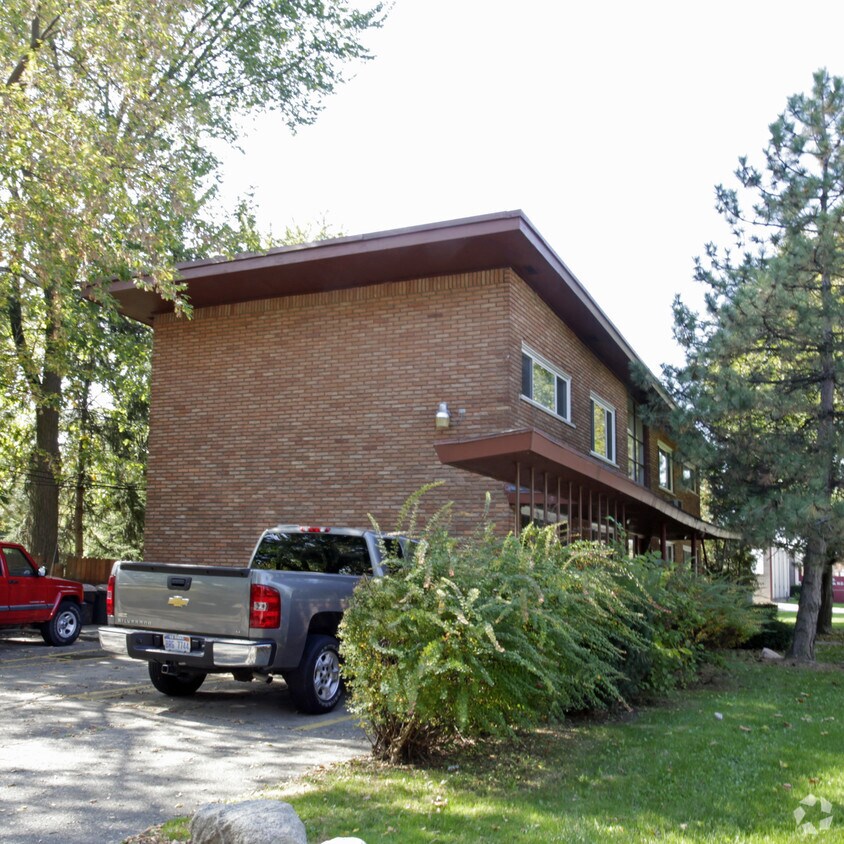 Harvard Apartments Royal Oak, MI