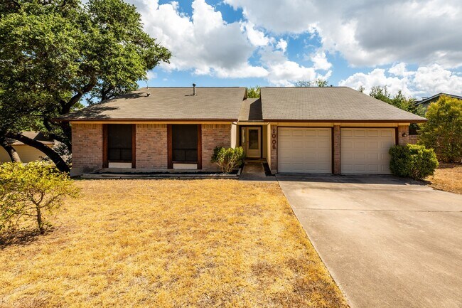 Building Photo - Charming Cottage in North Park Estate - Prime Location!