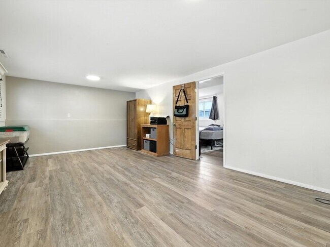 Foto del edificio - 1512 Keaton Ln