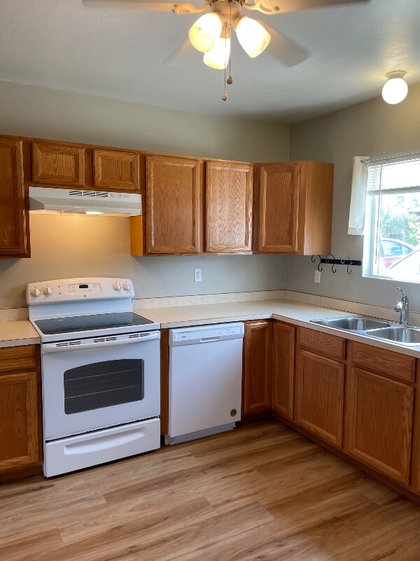 Foto del edificio - 506 Waukesha Ave