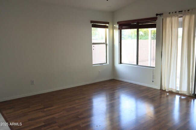 Building Photo - 35161 N Bandolier Dr